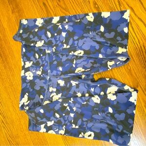 Old Navy active high rise leggings.  Sz M